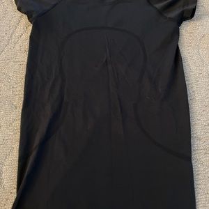 LuLuLemon swiftly tech black